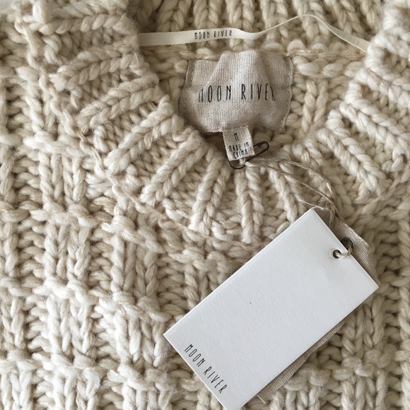 Moon River Genesis Chunky Sweater - Tan - Picture 3 of 6